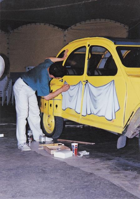 Készül Gerber Pál műve a legendás sárga Citroënre. 1996