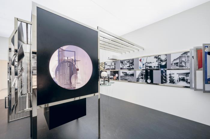 Enteriőr a Moholy-Nagy: Future Present kiállításon, Solomon R. Guggenheim Museum, New York