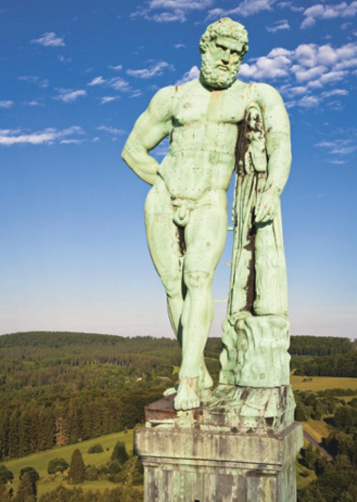 Bronz Herkules a Bergparkban (Wilhelmshöhe, Kassel) © Herkules Monument/MHK