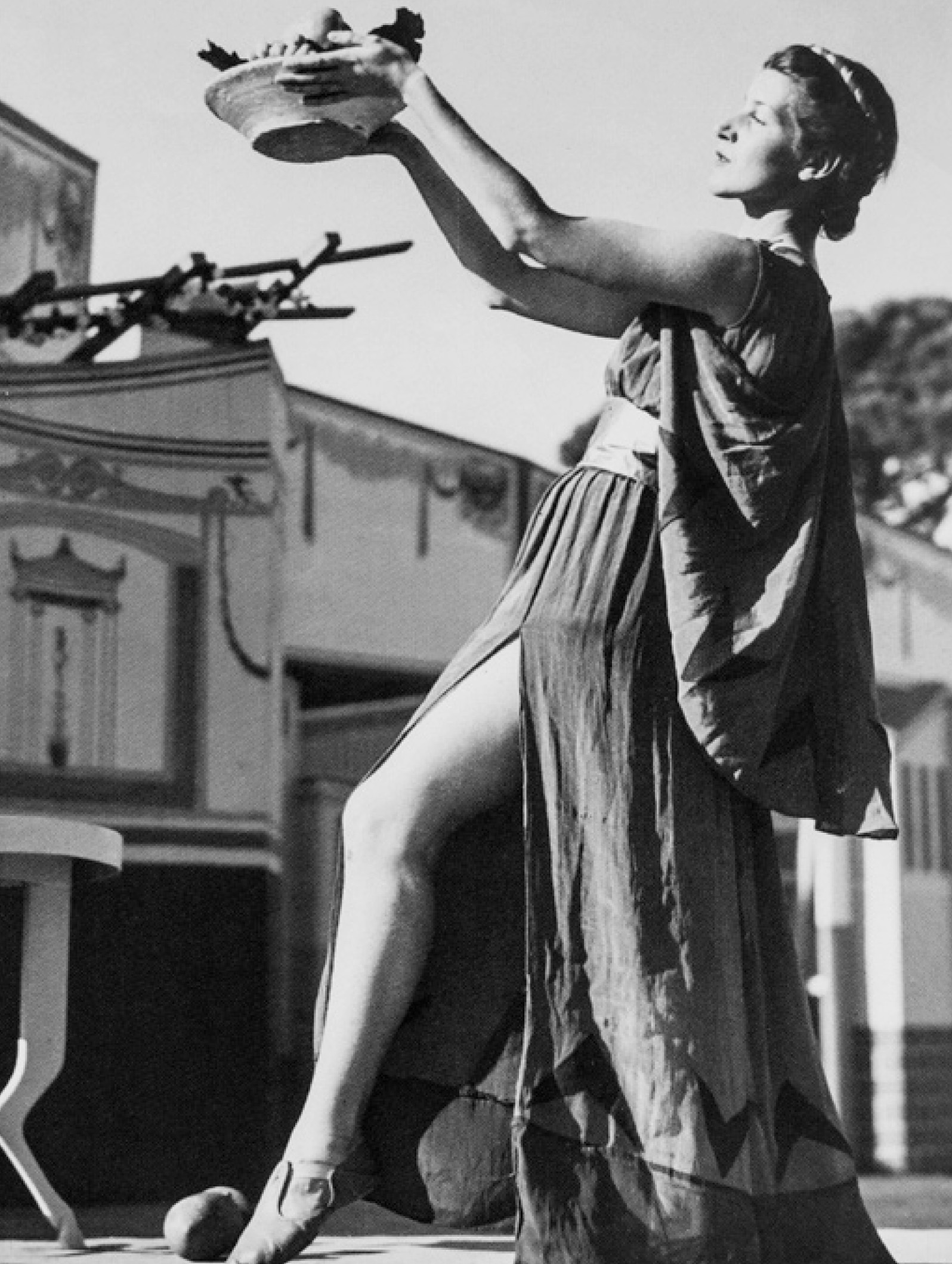 Elena Vedres, 1930-as évek